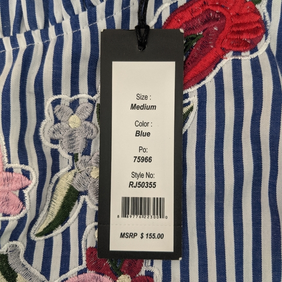 Romeo & Juliet Couture Floral Tank - Picture 4 of 9